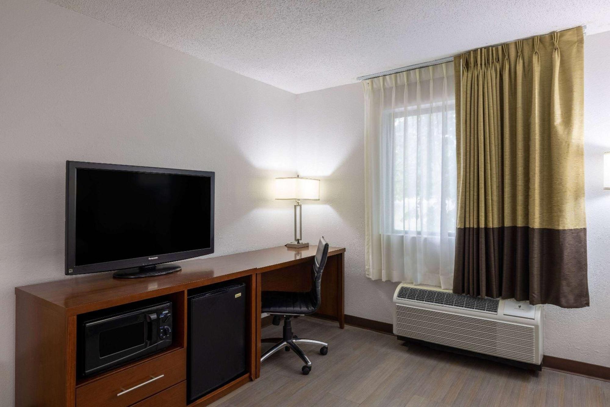 Travelodge By Wyndham Brooklyn Center Exterior foto